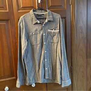 Vans Shirt Men's Size X Large Gray Long Sleeve Button Down Collared Logo Pockets